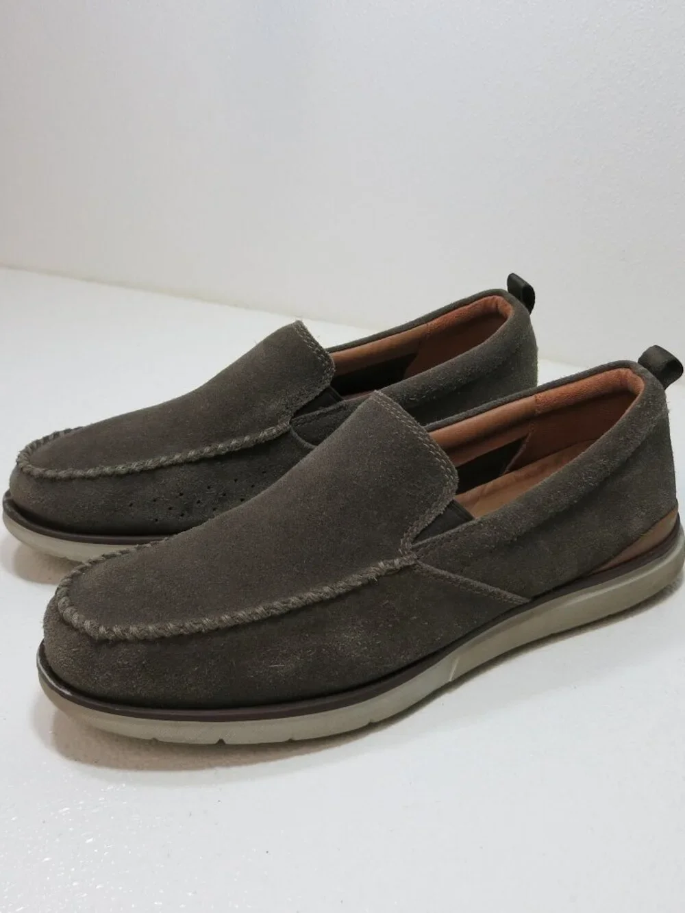Clarks Suede Leather Casual Dress Moccasins Loafers Shoes Men's Footwear Sz 11 D